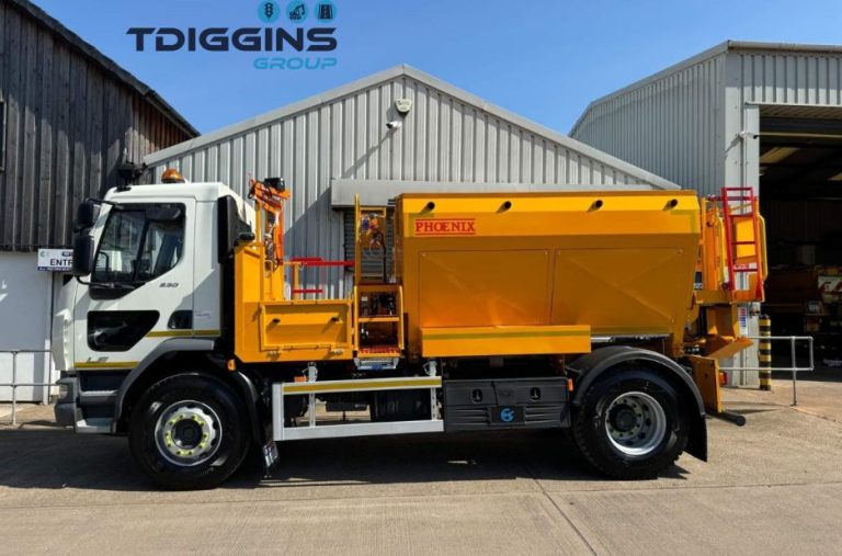 Tarmac Driveways Manchester – Durable and High-Quality Surfacing Solutions